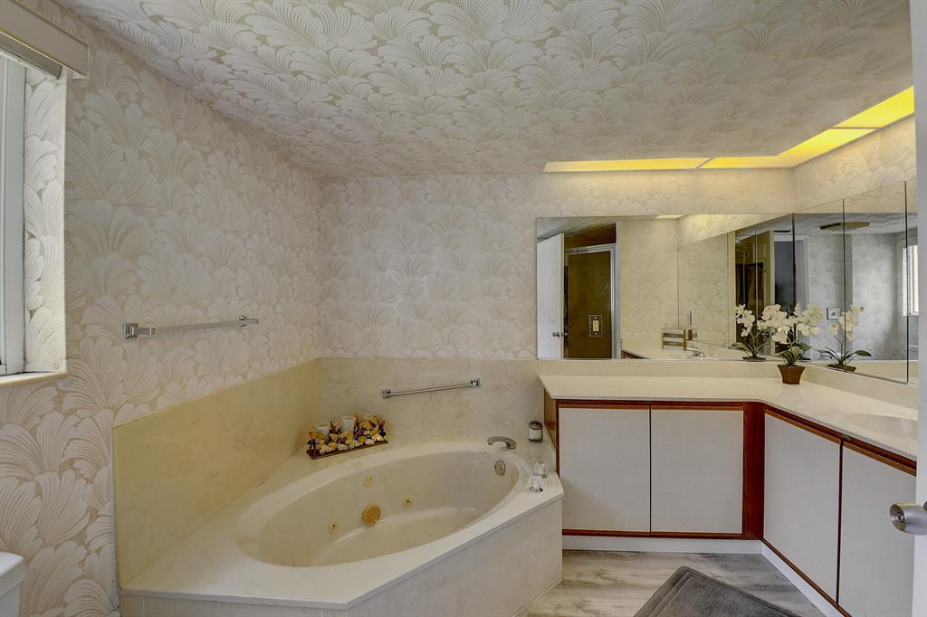 13770 Oneida Drive Unit: A1