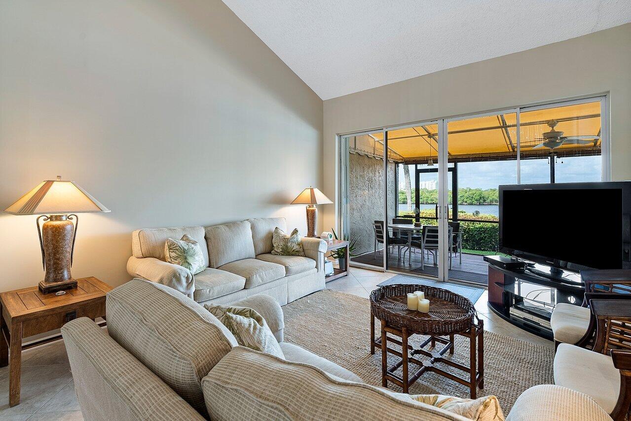 6550 N Ocean Boulevard Unit: 5
