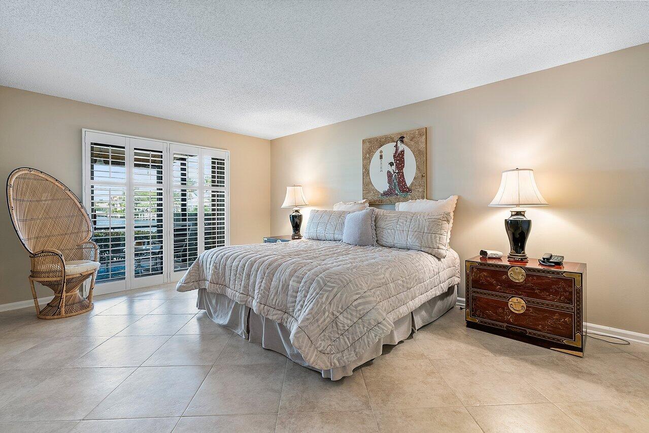 6550 N Ocean Boulevard Unit: 5
