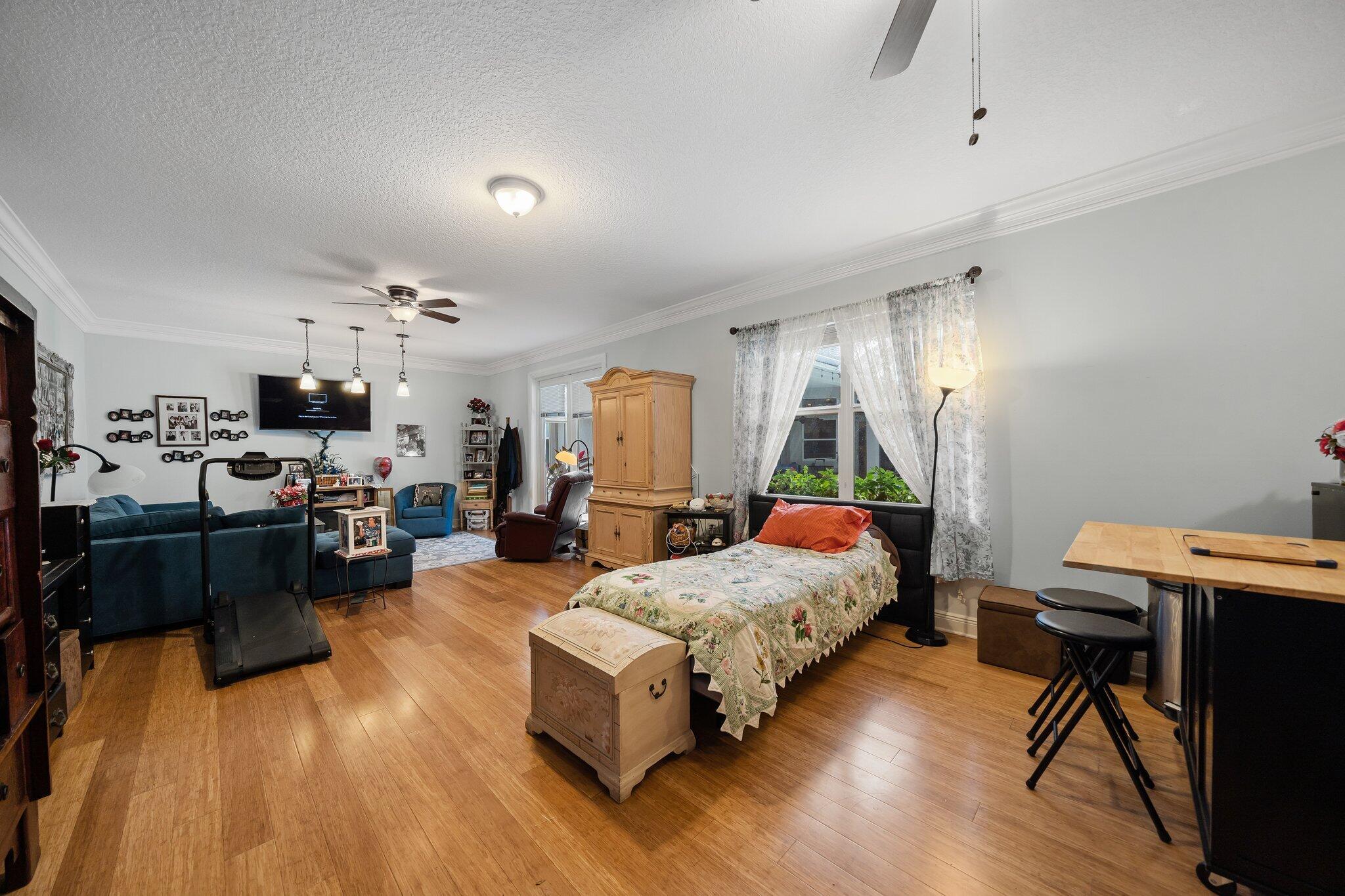 13048 Coastal Circle