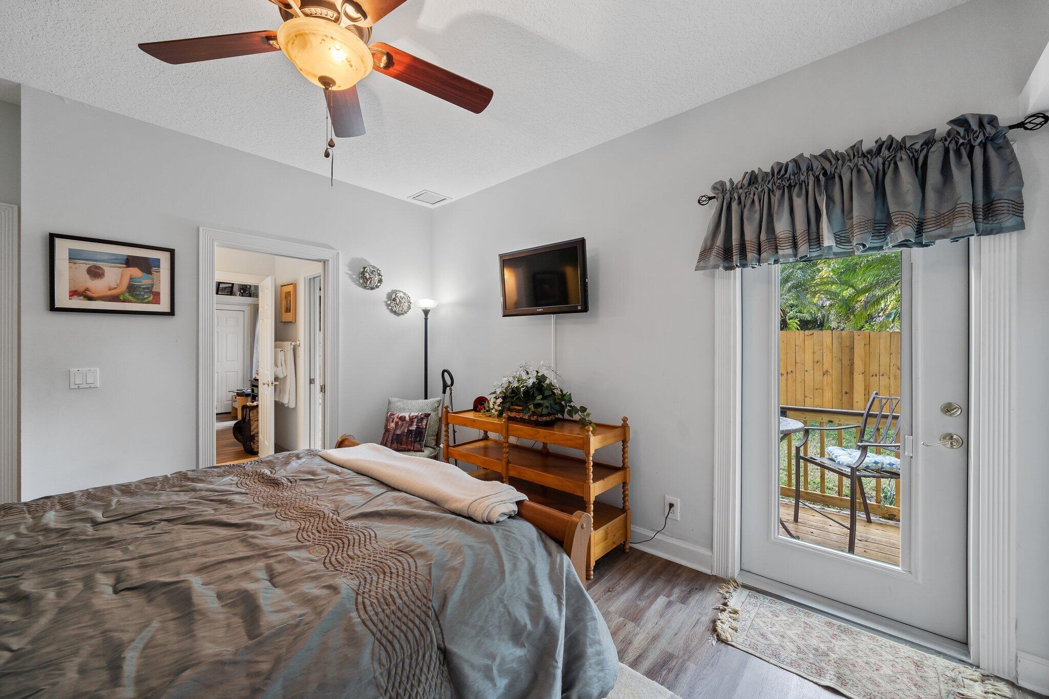 13048 Coastal Circle