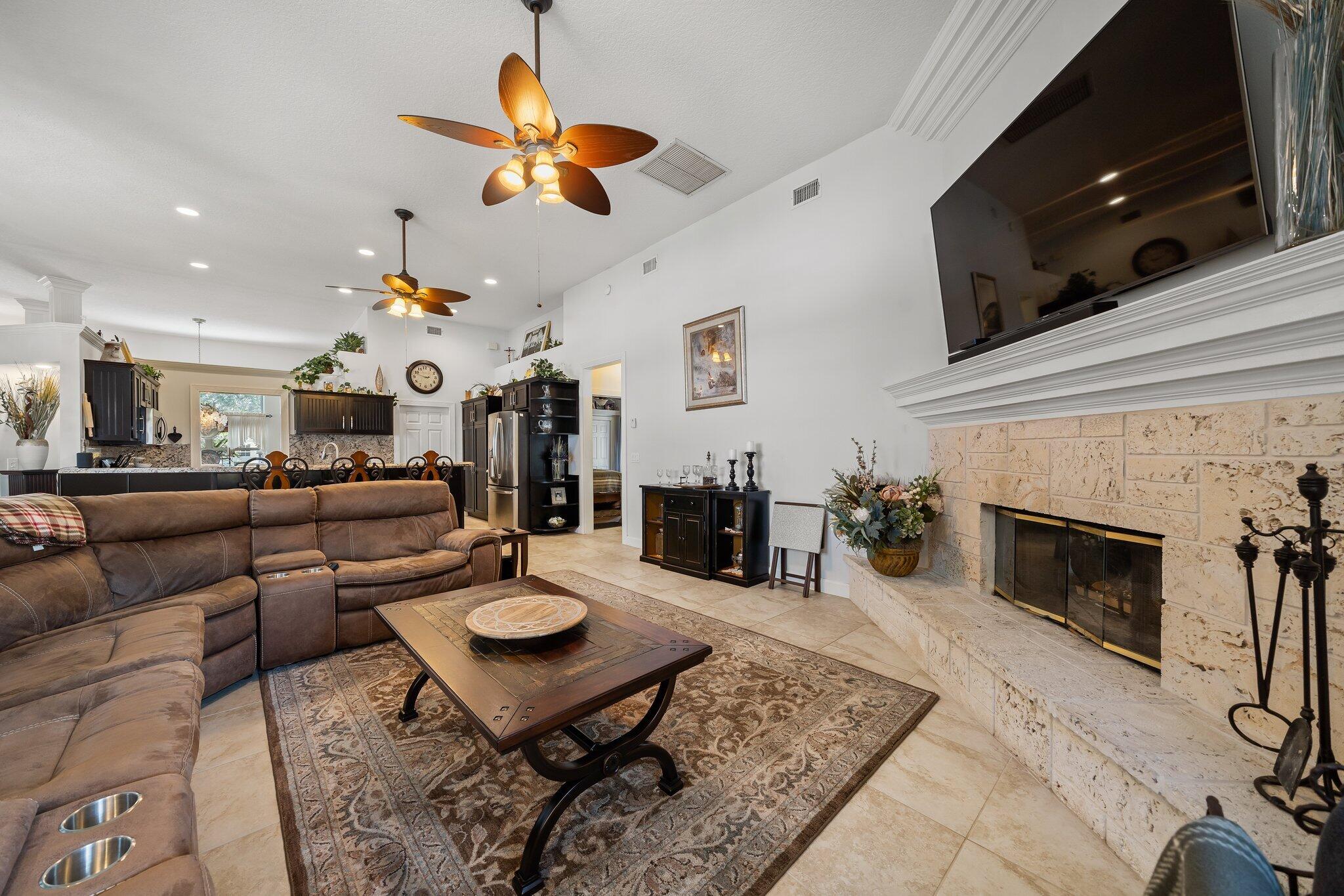 13048 Coastal Circle
