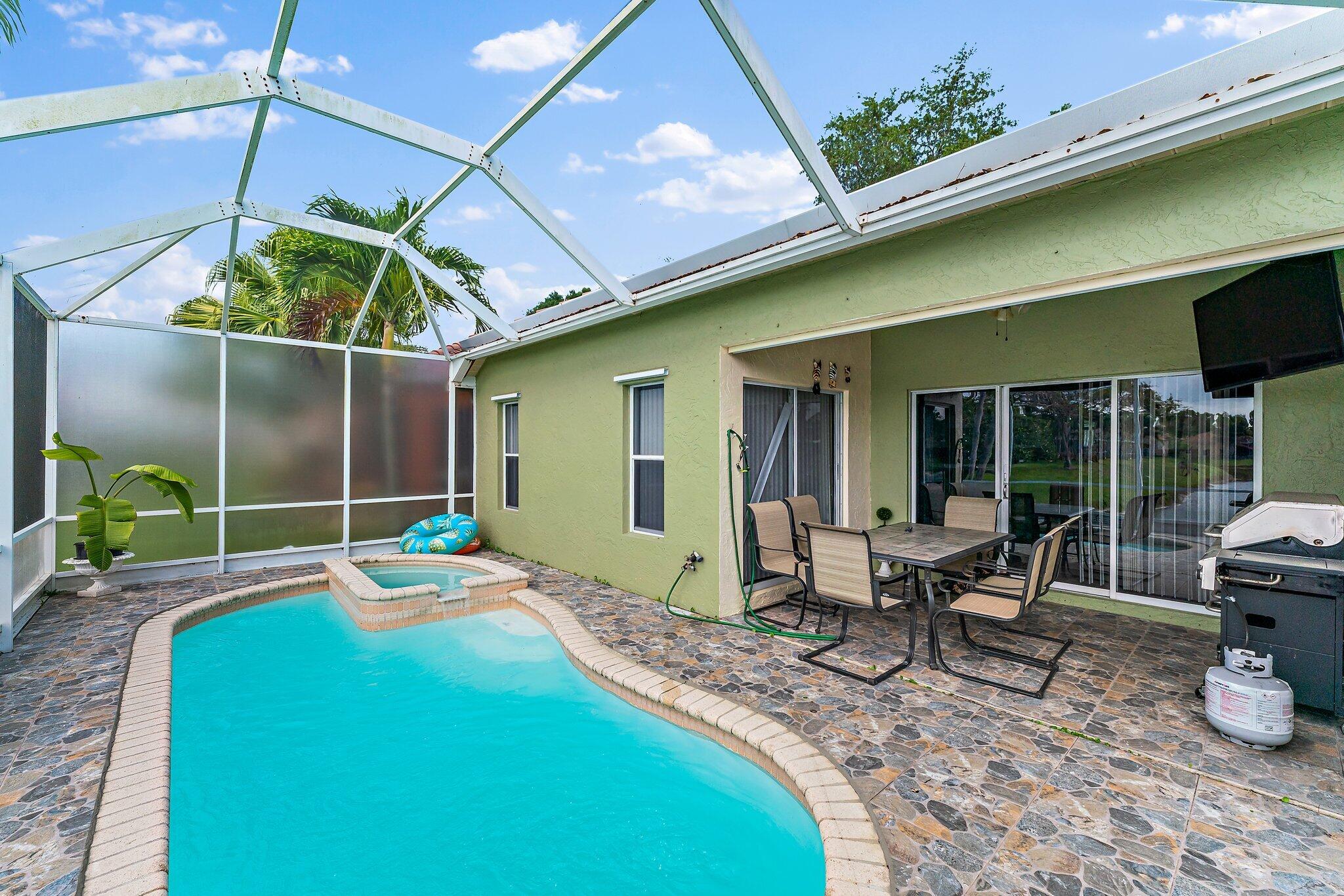 2091 Bonisle Circle