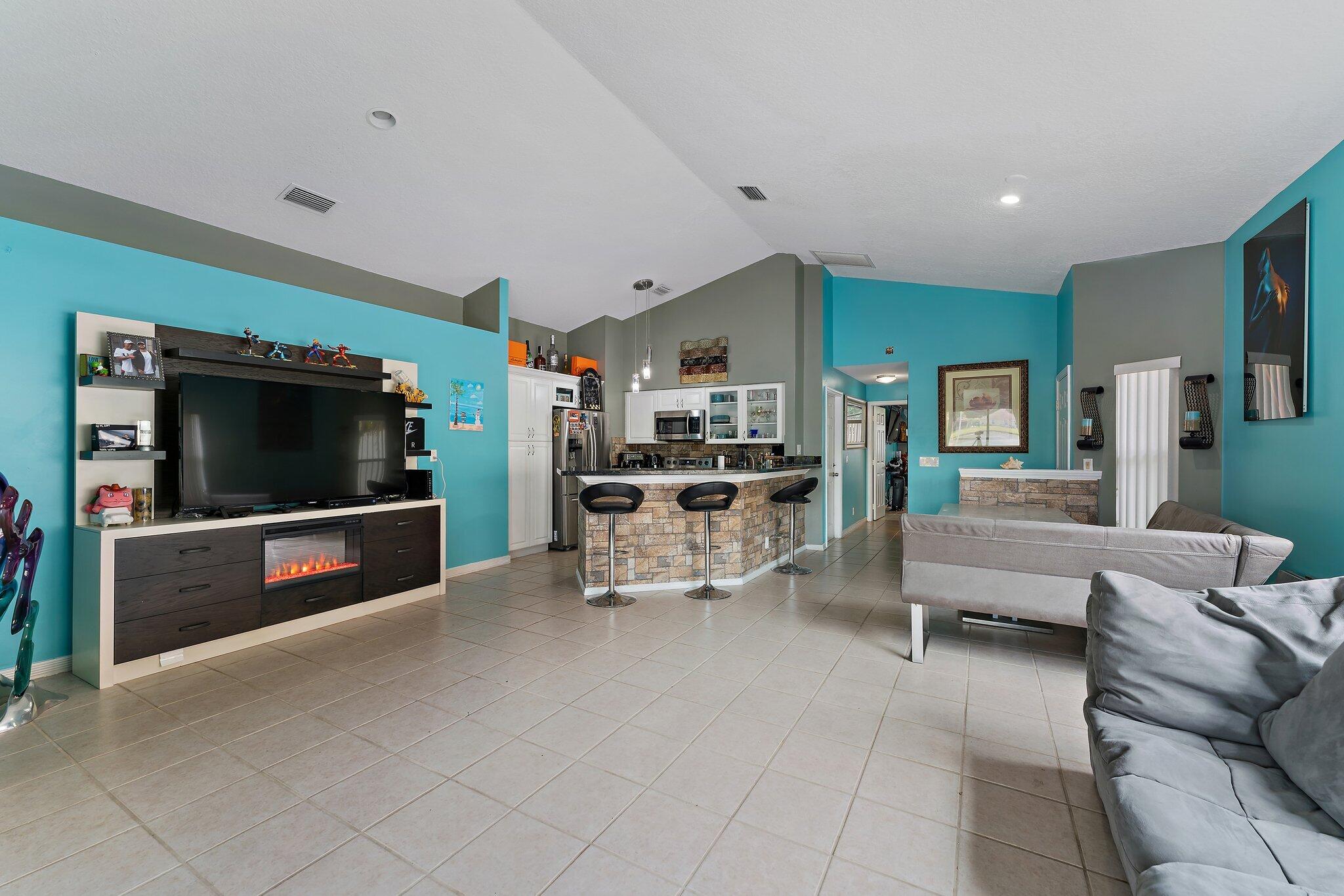 2091 Bonisle Circle