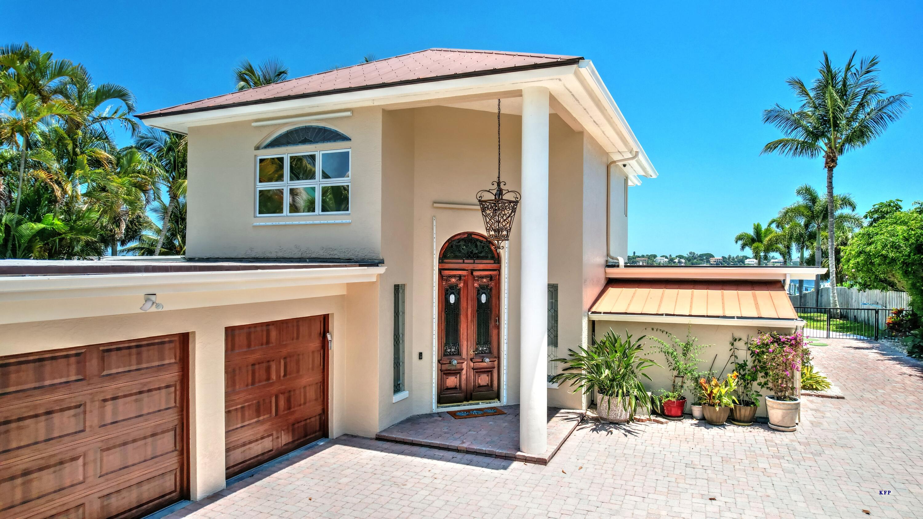 1693 SE Saint Lucie Boulevard