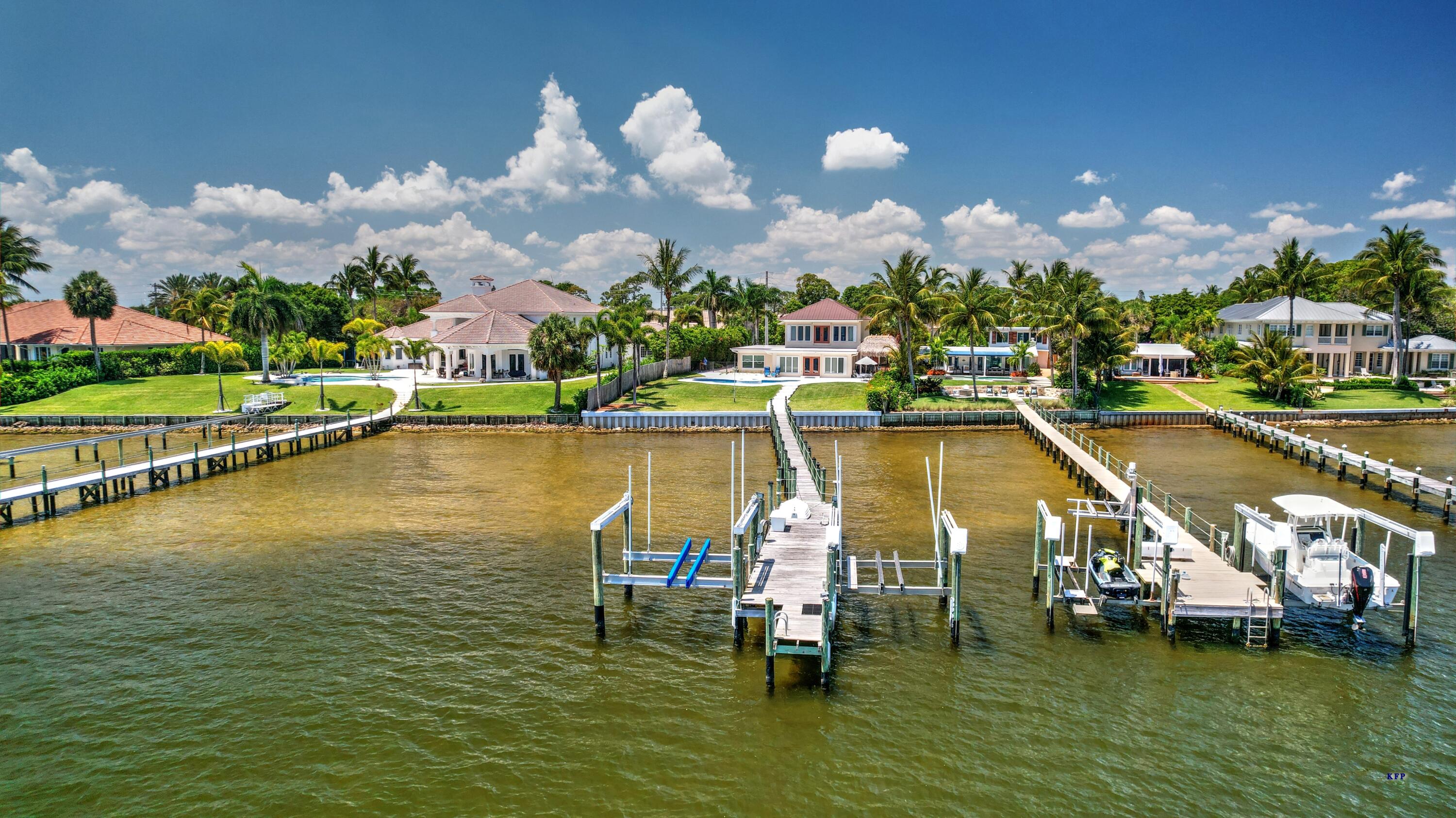 1693 SE Saint Lucie Boulevard