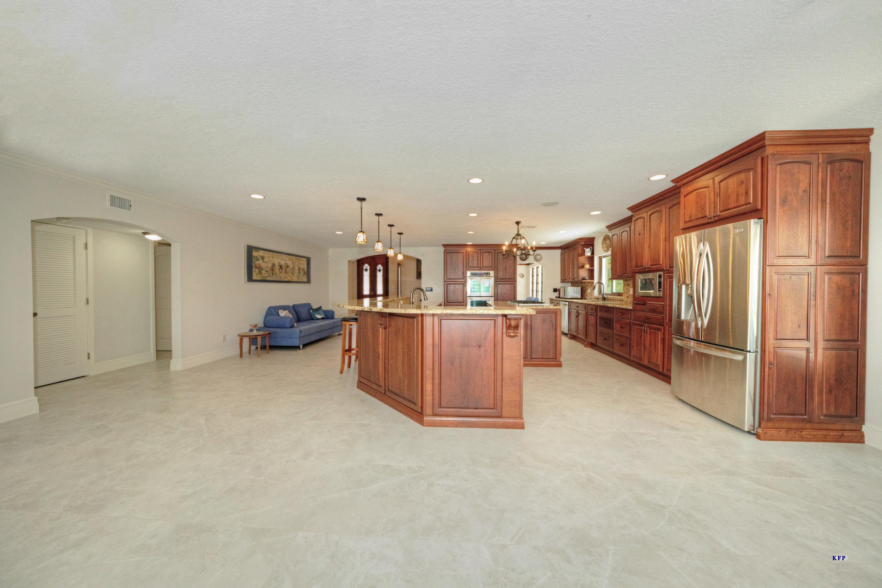 1693 SE Saint Lucie Boulevard