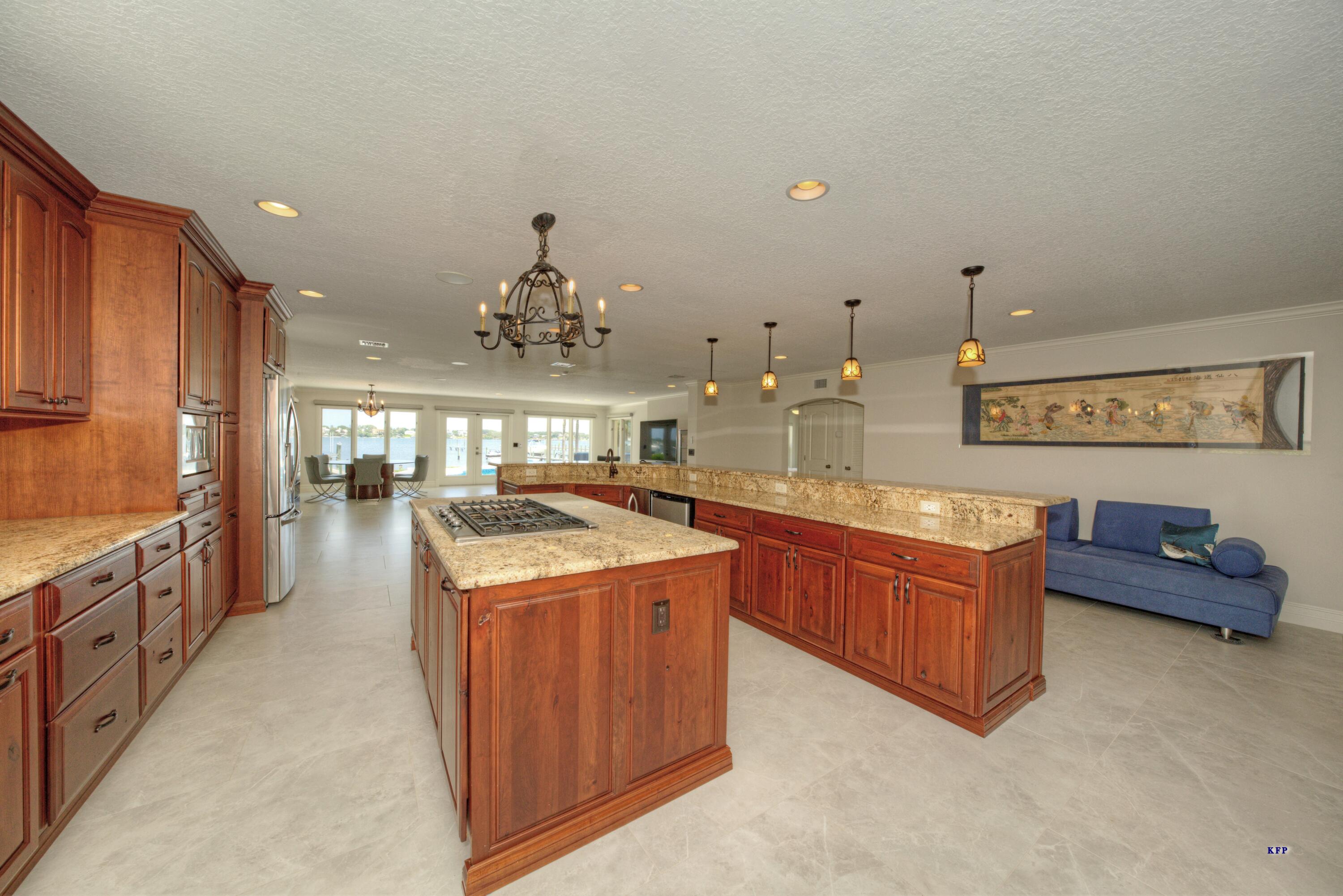 1693 SE Saint Lucie Boulevard