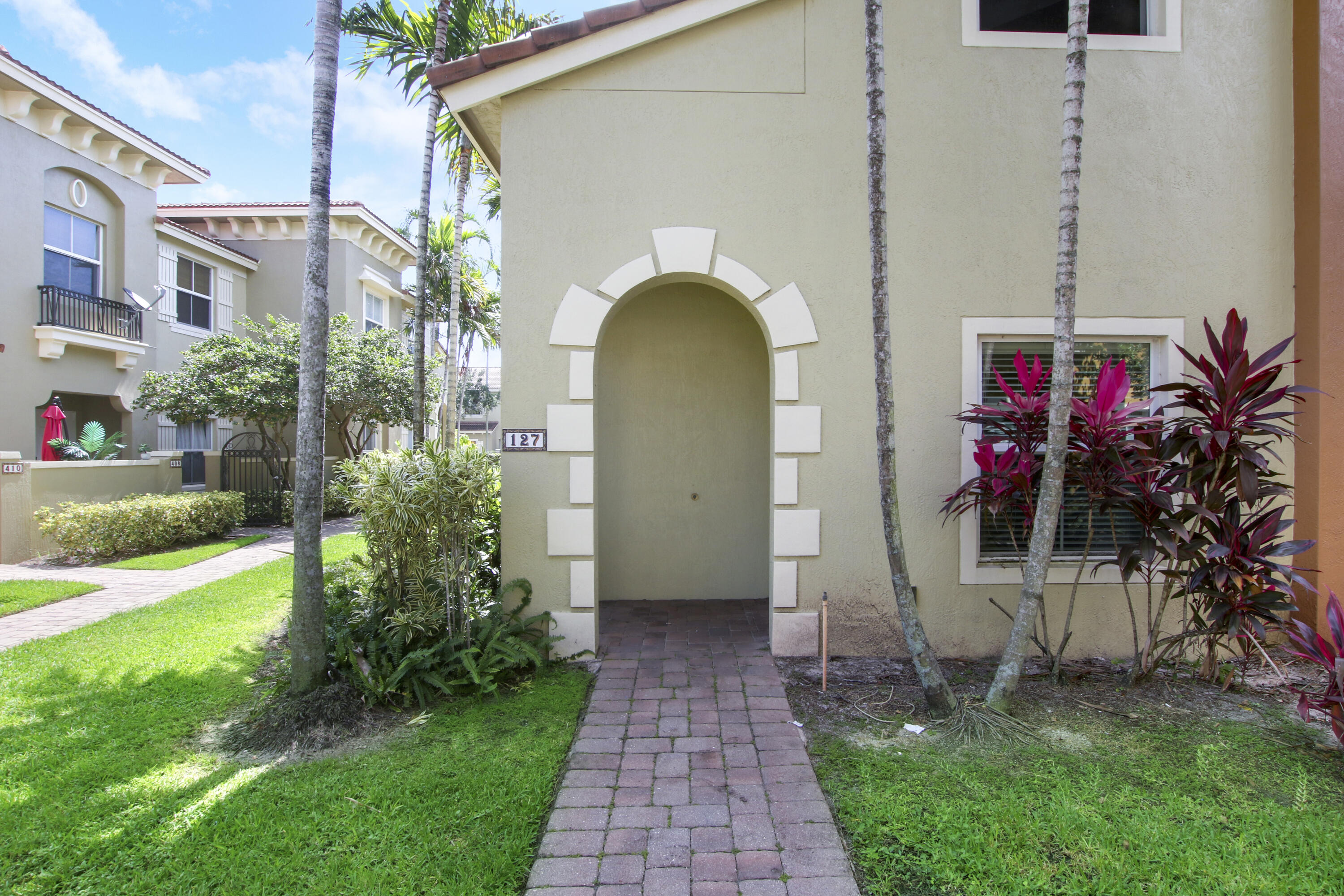 127 Monterey Bay Drive