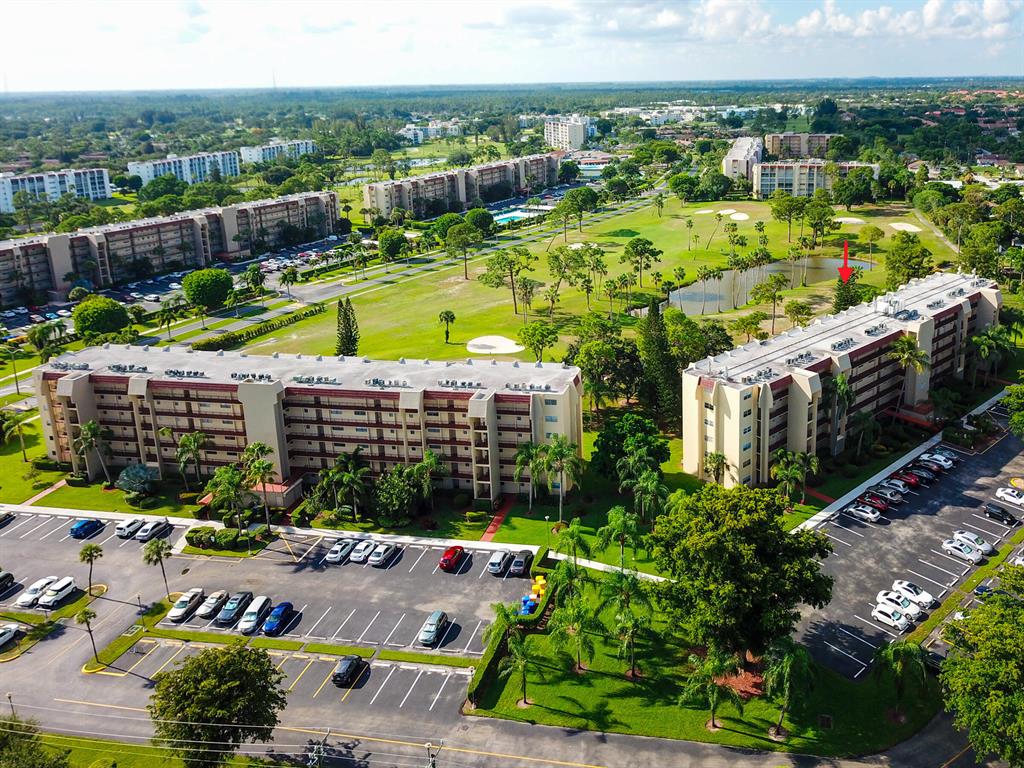 3810 Via Poinciana Unit: 206