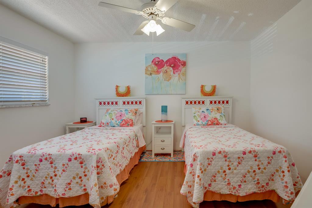 3810 Via Poinciana Unit: 206
