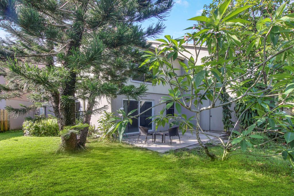313 Sandtree Drive