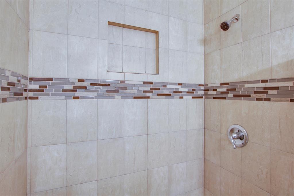 313 Sandtree Drive