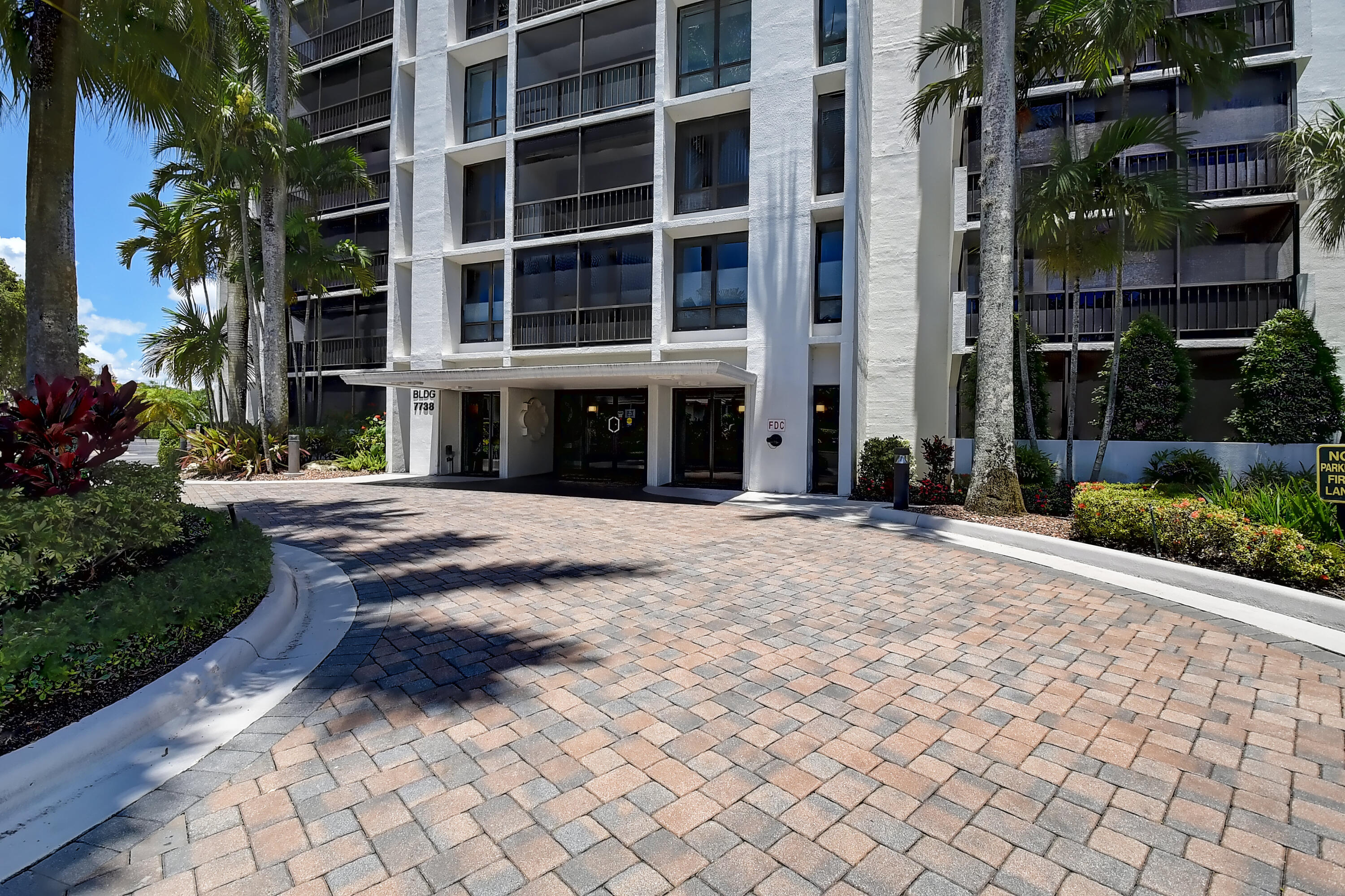 7738 Lakeside Boulevard Unit: 315