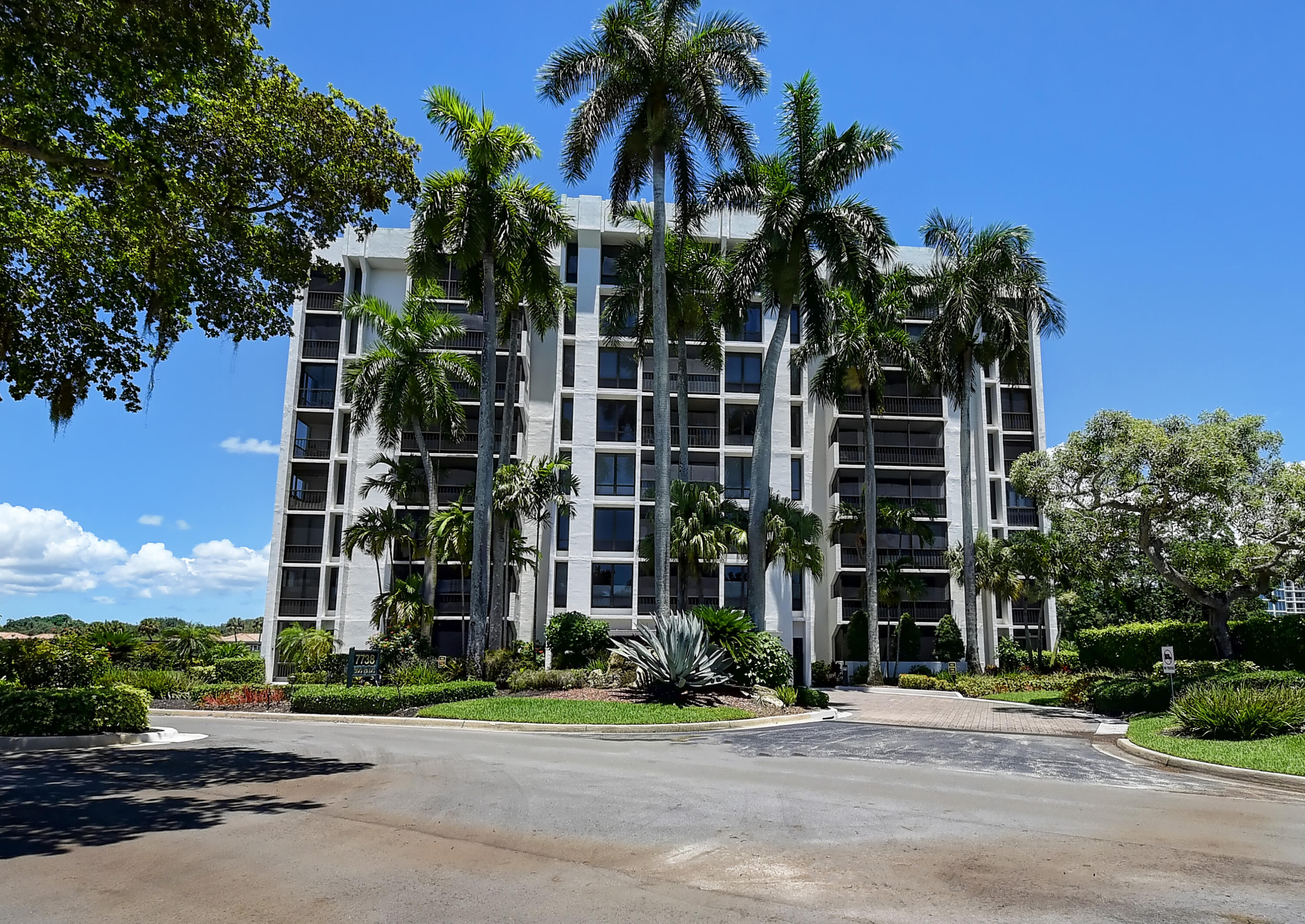 7738 Lakeside Boulevard Unit: 315