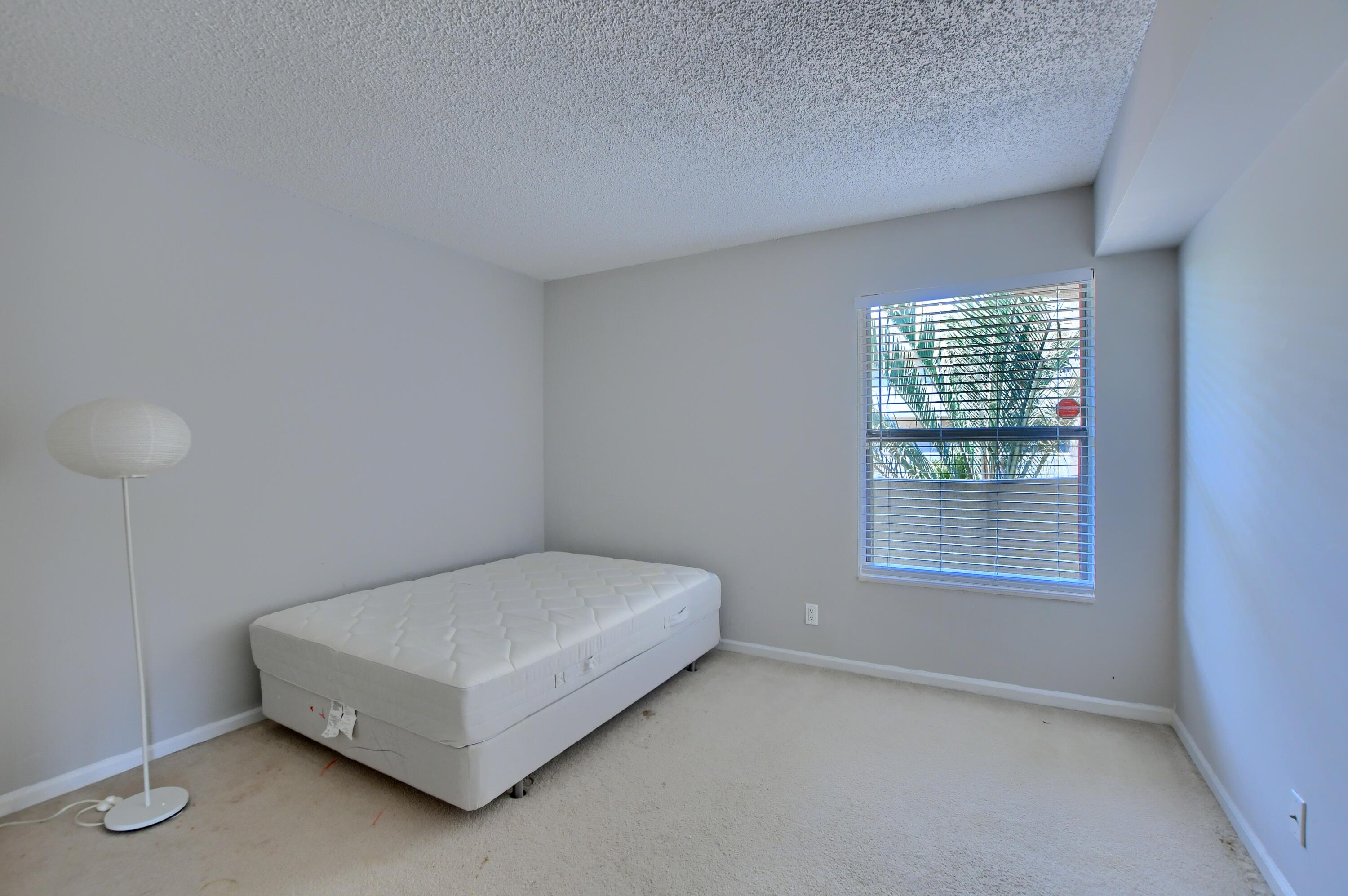 5900 Camino Del Sol Unit: 305