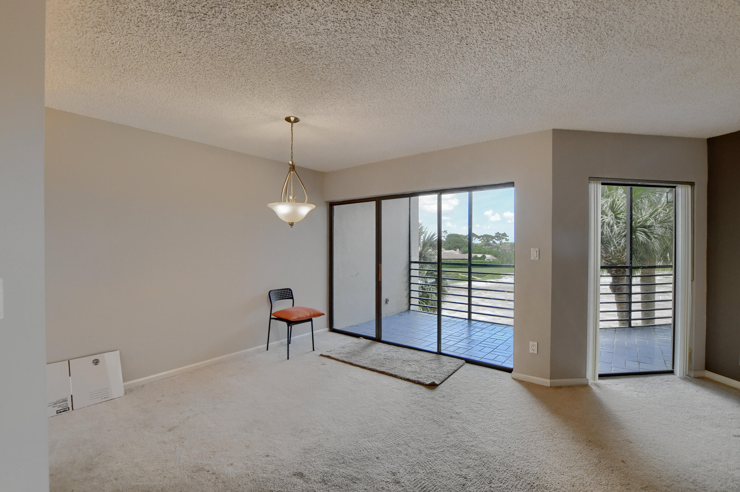 5900 Camino Del Sol Unit: 305
