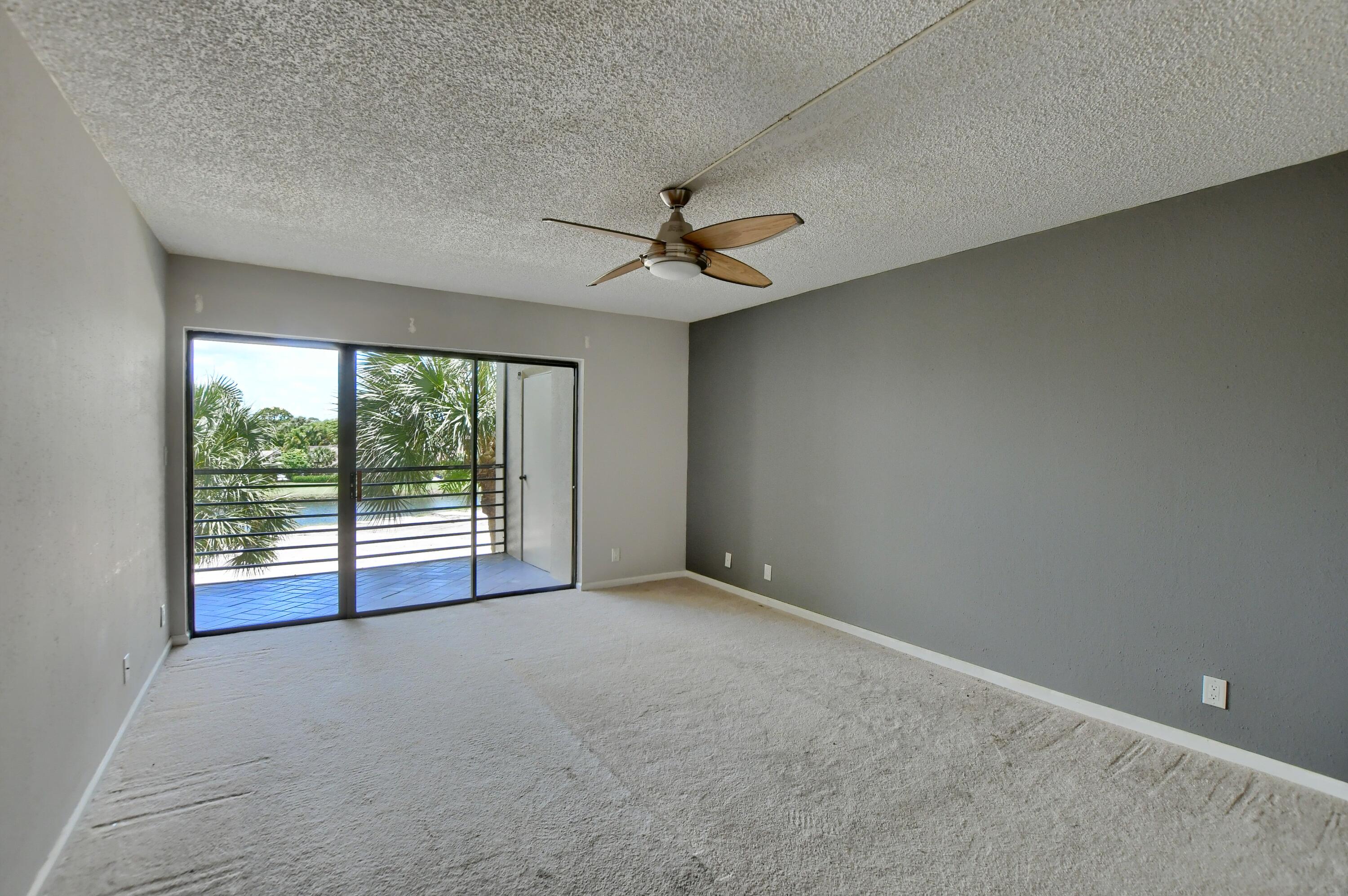 5900 Camino Del Sol Unit: 305