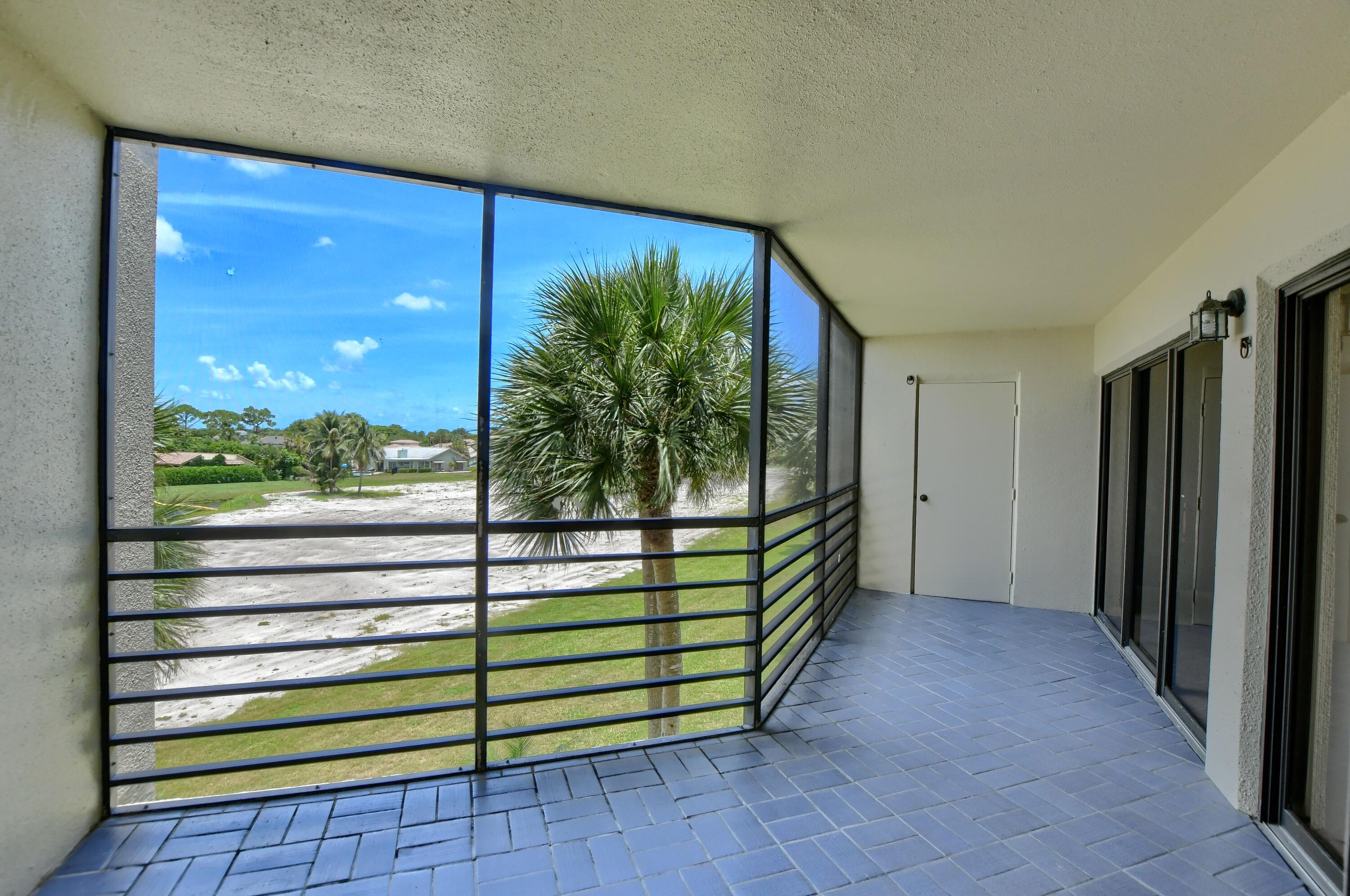 5900 Camino Del Sol Unit: 305