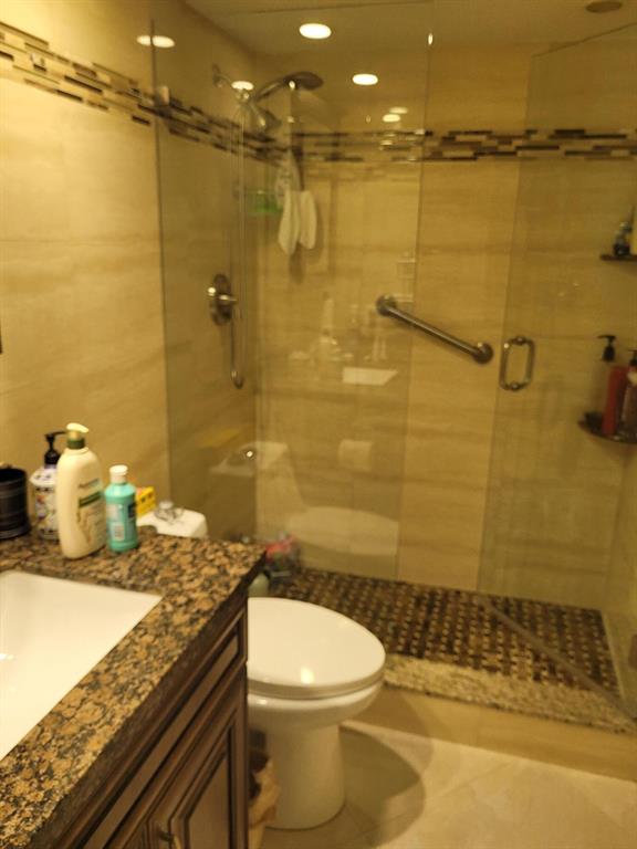 3300 S Ocean Boulevard Unit: 1020-C