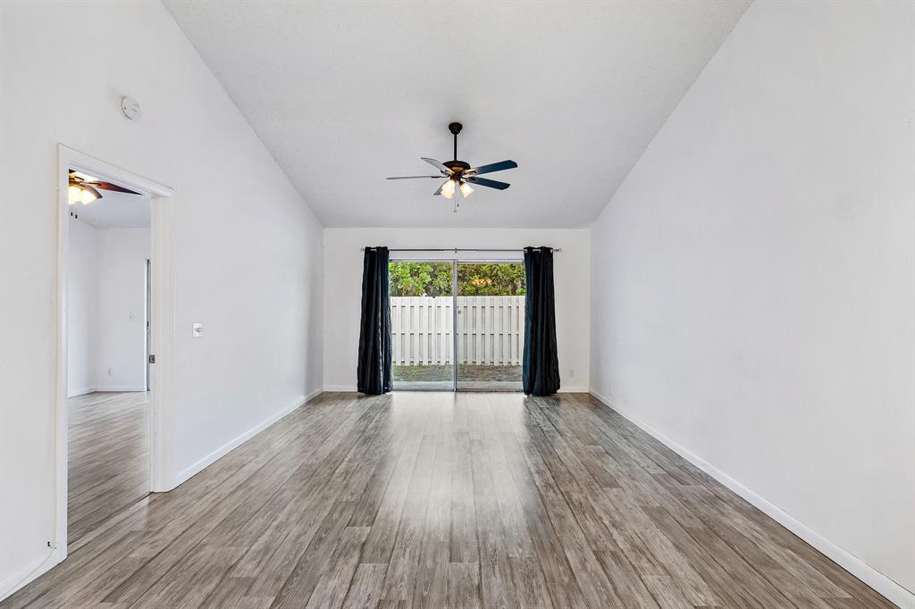 1614 Royal Forest Court