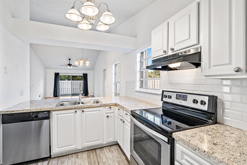 1614 Royal Forest Court