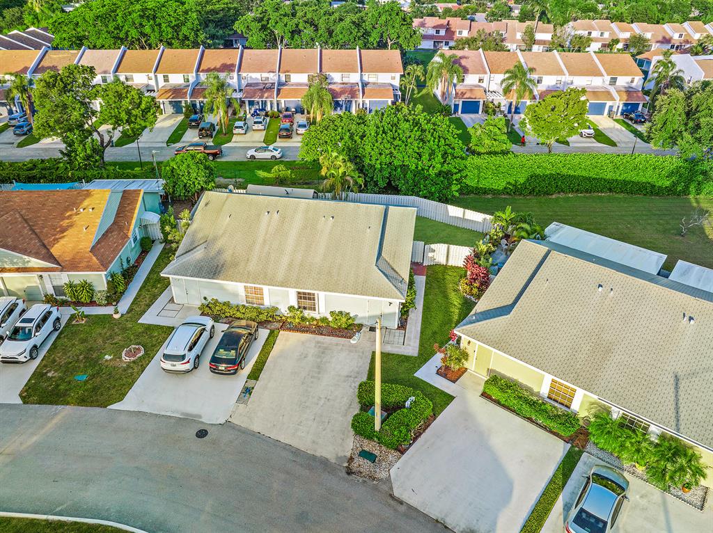 1614 Royal Forest Court