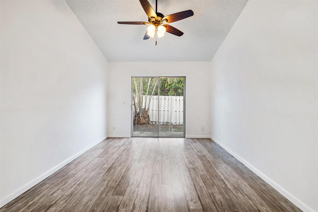 1614 Royal Forest Court