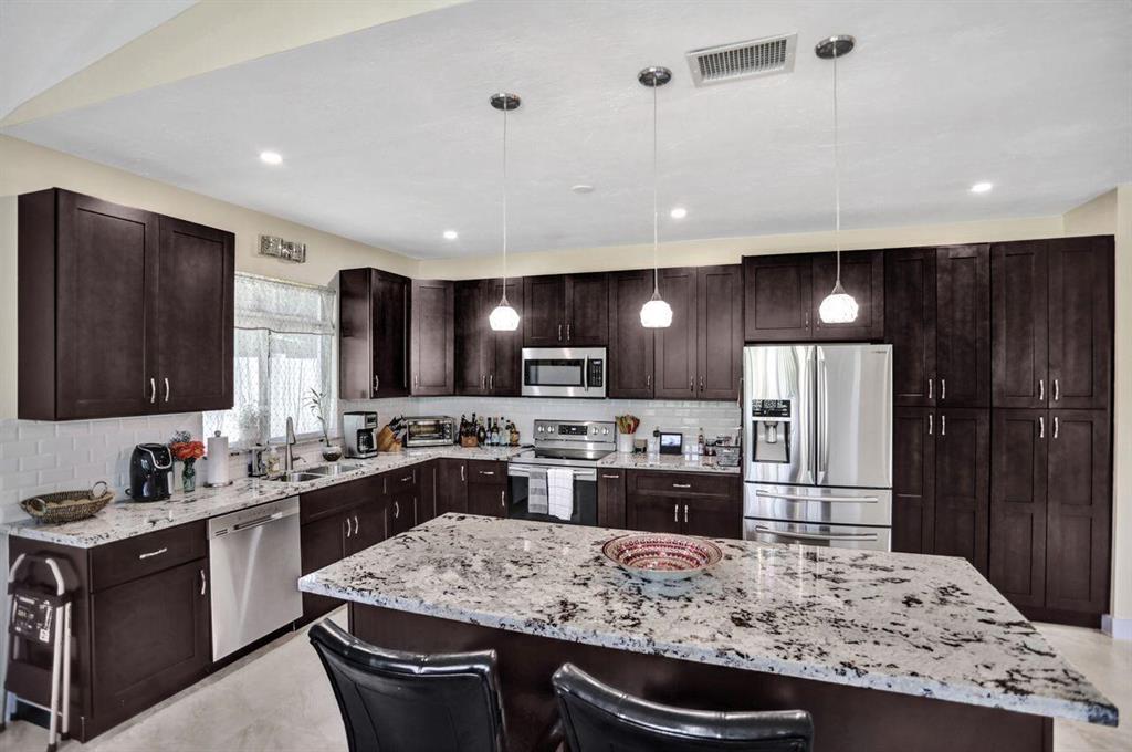 2504 SW 23rd Cranbrook Drive