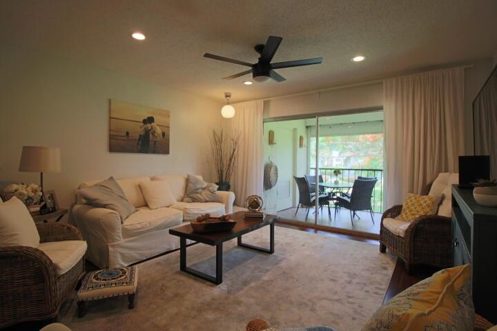6550 S Oriole Boulevard Unit: 202