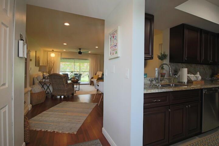 6550 S Oriole Boulevard Unit: 202