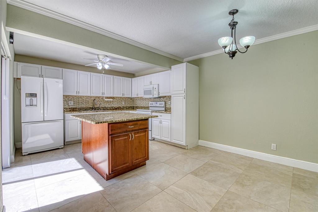 3654 Silver Lace Lane 17