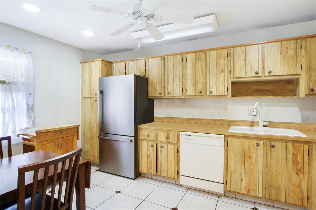 2886 E Fernley Drive Unit: 61