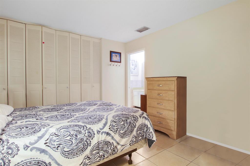 2886 E Fernley Drive Unit: 61
