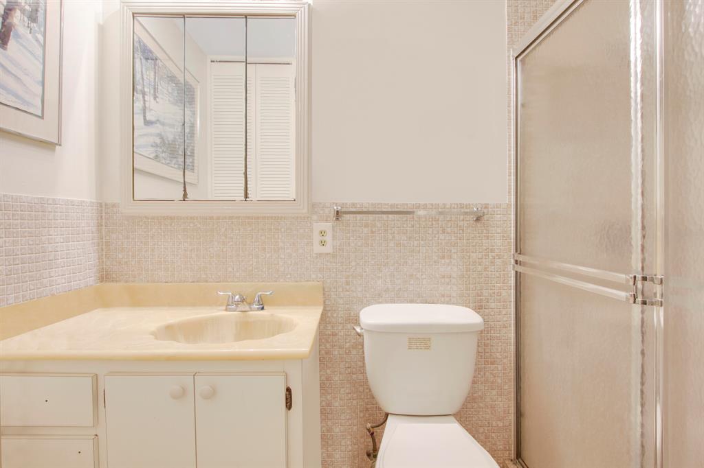 2886 E Fernley Drive Unit: 61