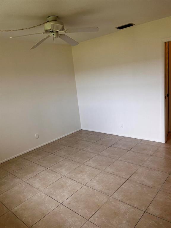 2907 Ashley Drive W C