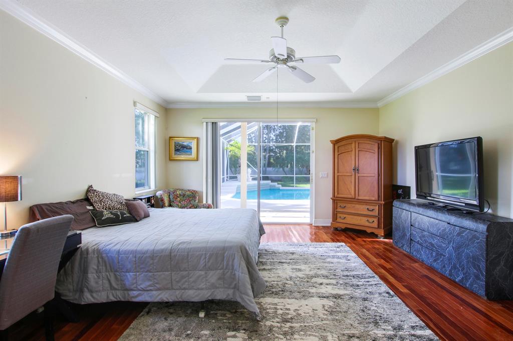 6048 Fountain Palm Drive
