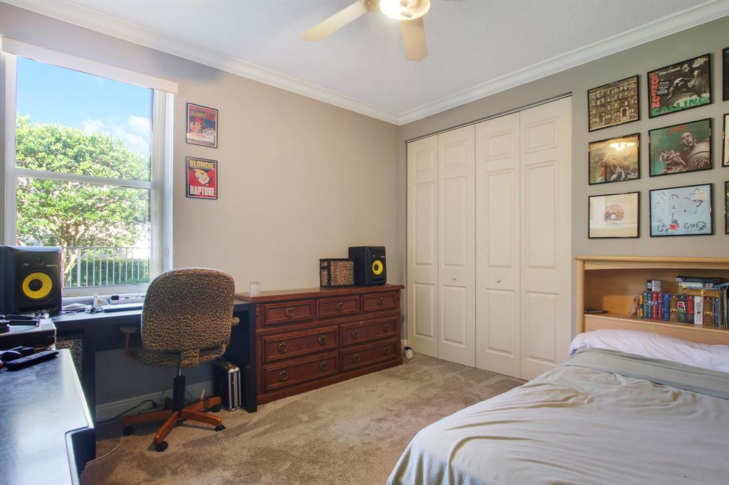 6048 Fountain Palm Drive
