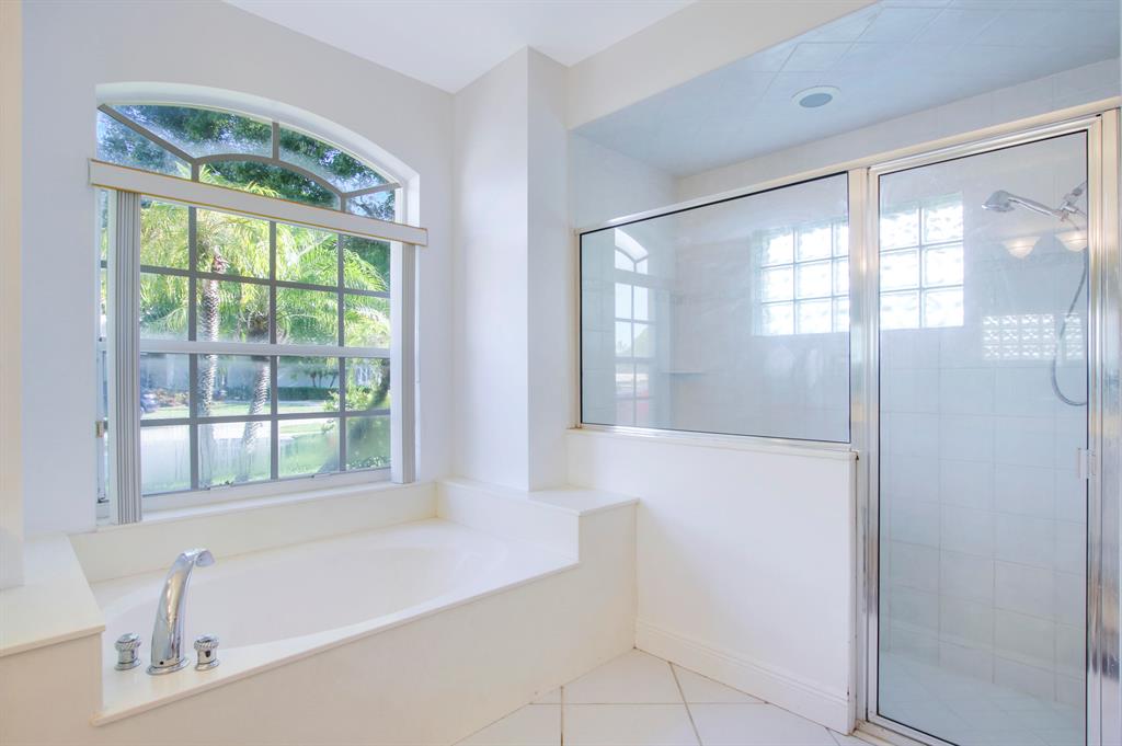 6048 Fountain Palm Drive