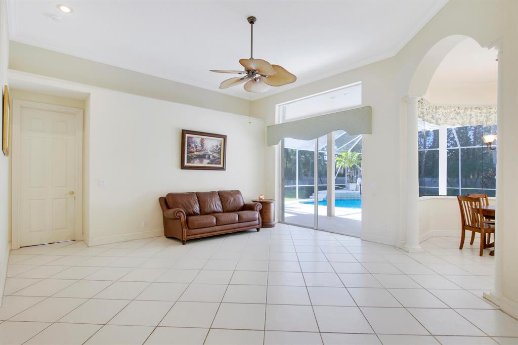 6048 Fountain Palm Drive