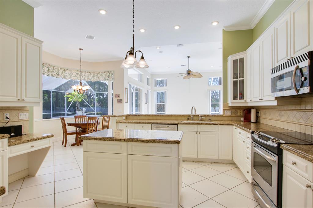 6048 Fountain Palm Drive