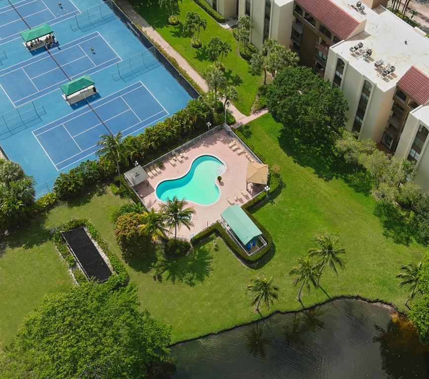 955 Egret Circle 211