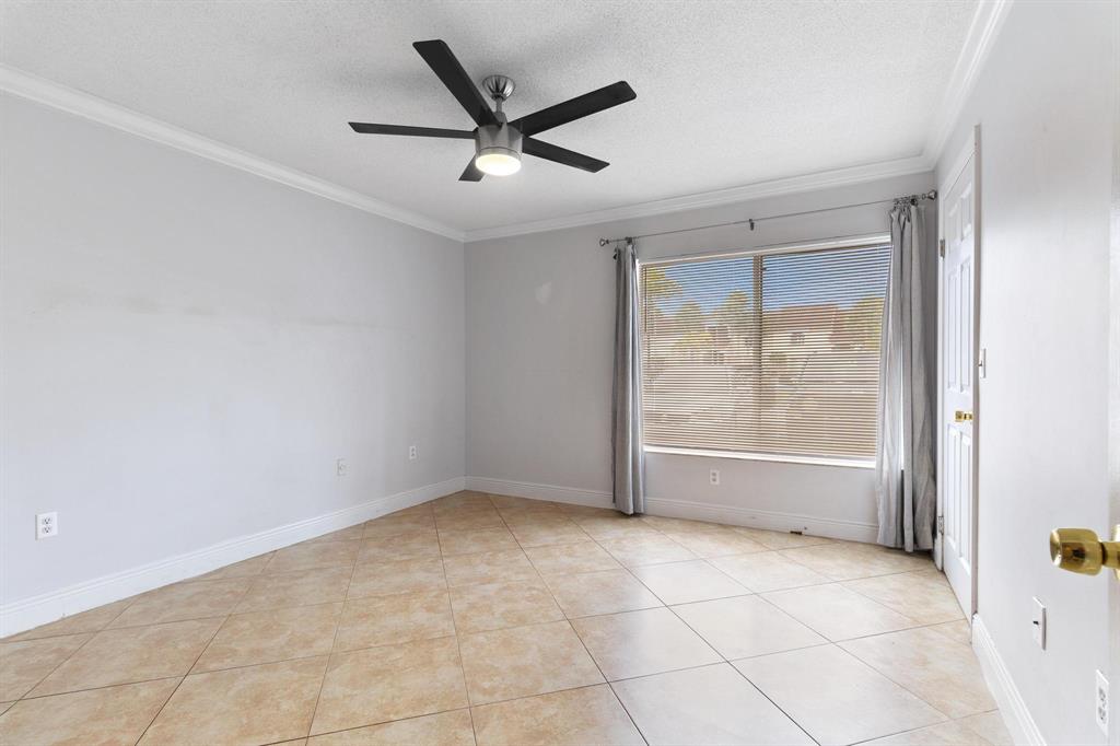 815 W Boulevard 16-105