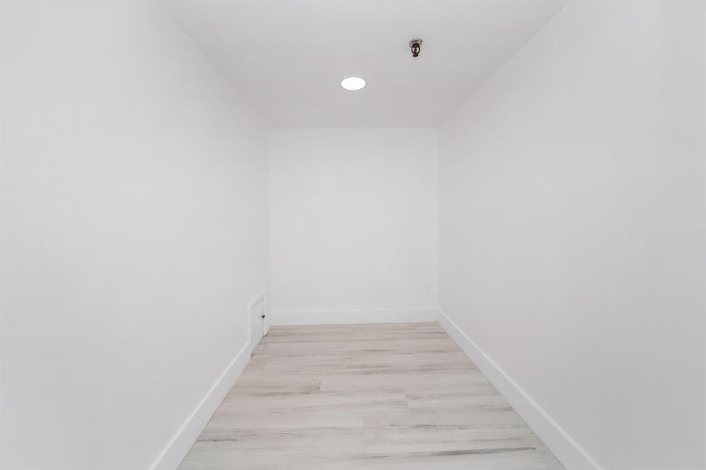 859 Jeffery Street Unit: 310