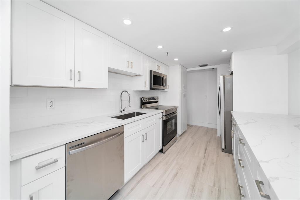 859 Jeffery Street Unit: 310