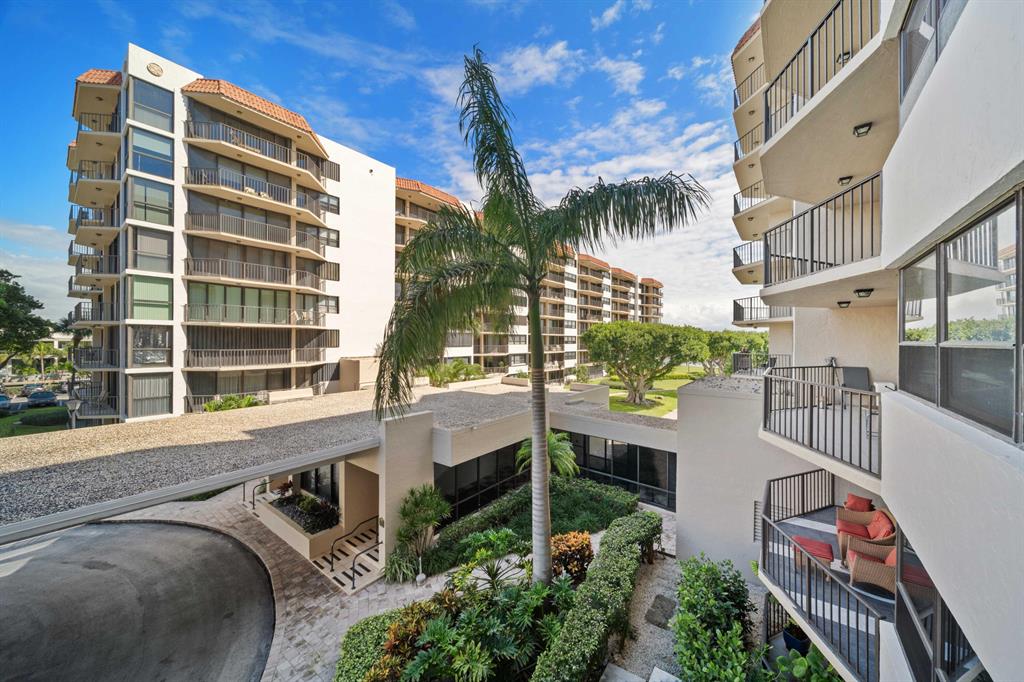 859 Jeffery Street Unit: 310