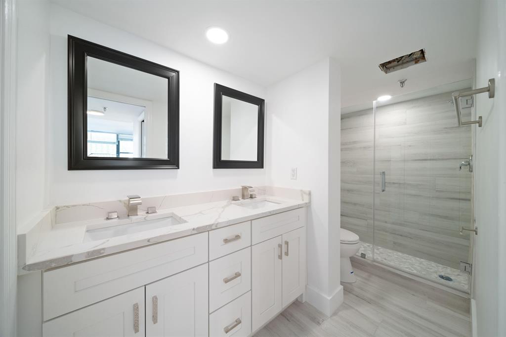 859 Jeffery Street Unit: 310