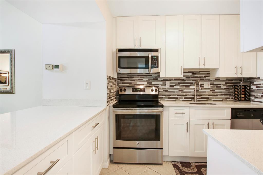 15465 Lakes Of Delray Boulevard Unit: 204