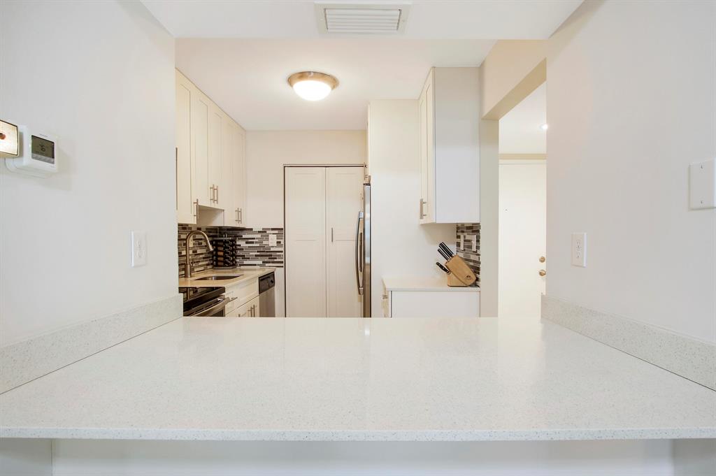 15465 Lakes Of Delray Boulevard Unit: 204