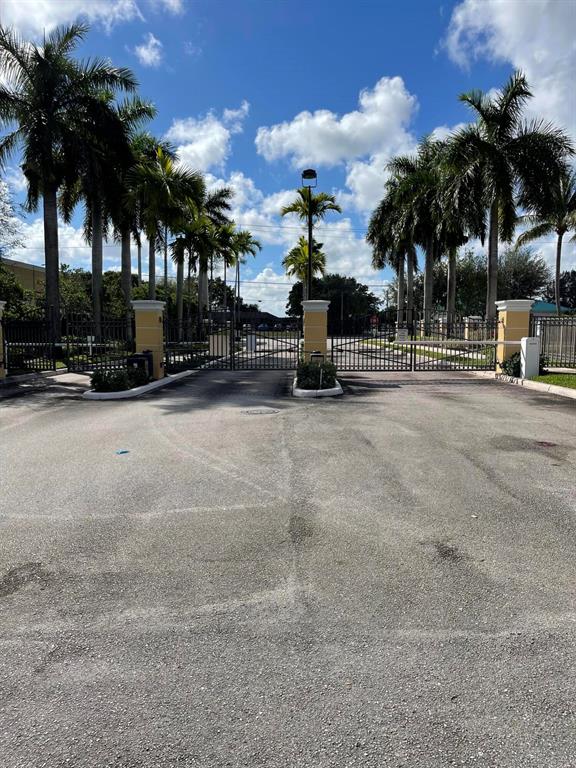 3553 Forest Hill Blvd Unit: 45